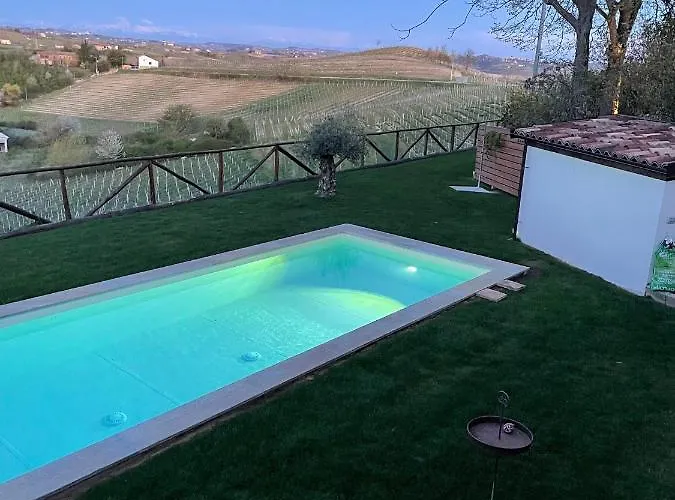 La Casa Del Tiglio ベッド・アンド・ブレックファスト Mombaruzzo